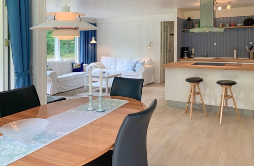 Øksenmølle House | Beautiful home in Ebeltoft with WiFi