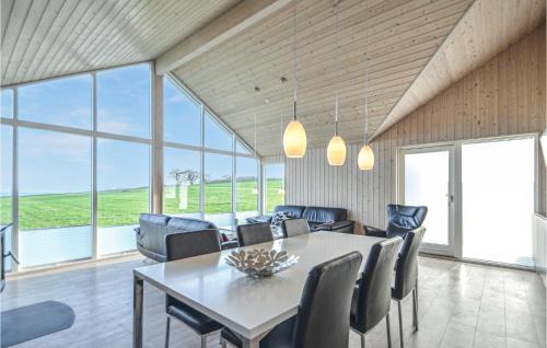 Ebeltoft House | Beautiful Home In Ebeltoft With Sauna