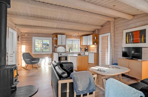 Ertebølle House | Beautiful home in Farsø with kitchen