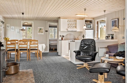 Farvang House | Beautiful home in Fårvang with sauna