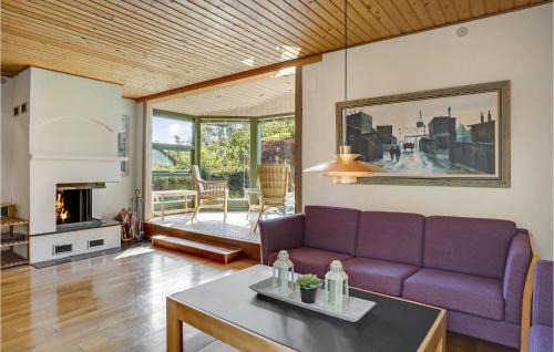 Faxe House | Beautiful Home In Faxe With Kitchen