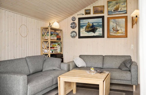 Havnsø House | Beautiful home in Føllenslev with WiFi