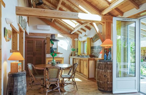 Plouguerneau House | Beautiful home in Plouguerneau with WiFi