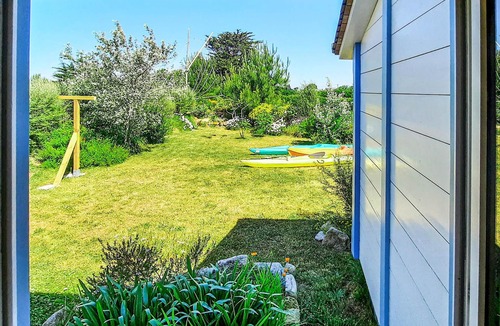 Plouguerneau House | Beautiful home in Plouguerneau with WiFi