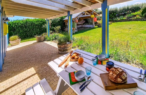Plouguerneau House | Beautiful home in Plouguerneau with WiFi