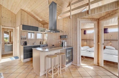 Lild Strand House | Beautiful home in Frøstrup with kitchen