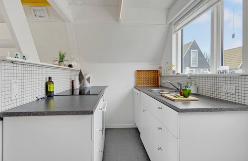 Gedser House | Beautiful home in Gedser with kitchen