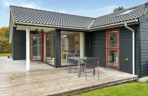 Gilleleje House | Beautiful home in Gilleleje with WiFi