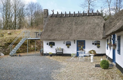 Give House | Beautiful home in Give with WiFi