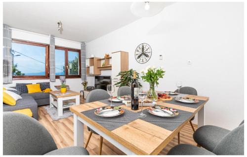 Sodici Apartment | Beautiful Home In Glavani