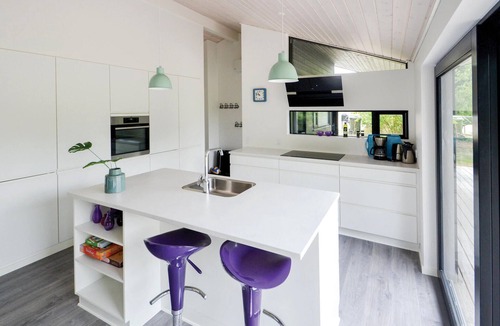 Fjellerup House | Beautiful home in Glesborg with WiFi