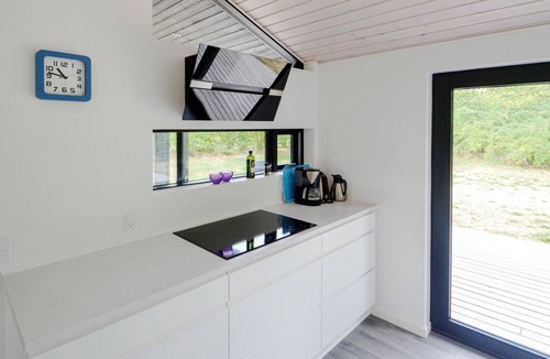 Fjellerup House | Beautiful home in Glesborg with WiFi