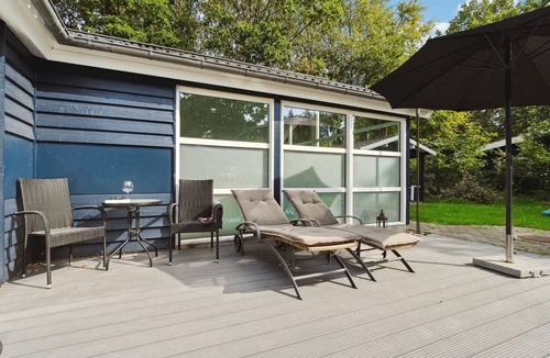 Fjellerup Strand House | Beautiful home in Glesborg with WiFi