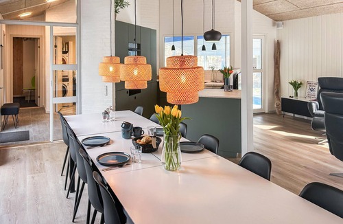 Fjellerup Strand House | Beautiful home in Glesborg with WiFi
