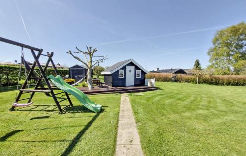 Bønnerup Strand House | Beautiful Home In Glesborg With Kitchen
