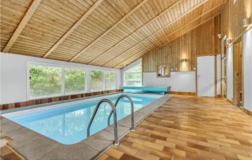 Fjellerup Strand House | Beautiful Home In Glesborg With Sauna