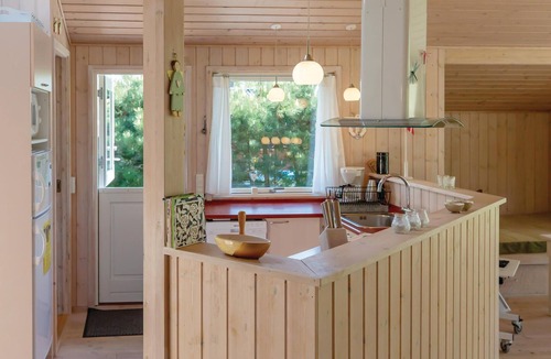 Grlev House | Beautiful home in Gørlev with kitchen