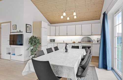 Grasten House | Beautiful home in Gråsten with WiFi