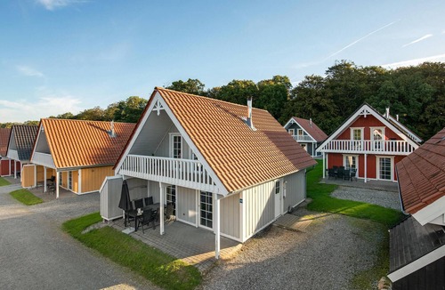Grasten House | Beautiful home in Gråsten with WiFi
