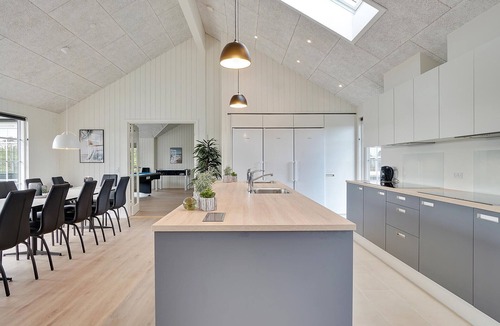 Grenaa House | Beautiful home in Grenaa with sauna