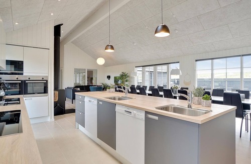 Grenaa House | Beautiful home in Grenaa with sauna