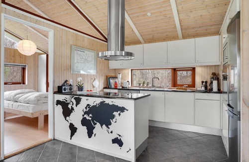 Grena Strand House | Beautiful home in Grenaa with sauna