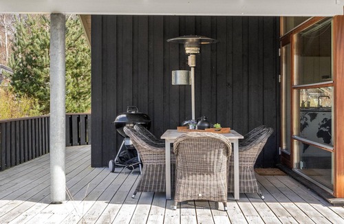 Grena Strand House | Beautiful home in Grenaa with sauna