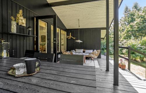 Hojby House | Beautiful Home In Højby With Wifi