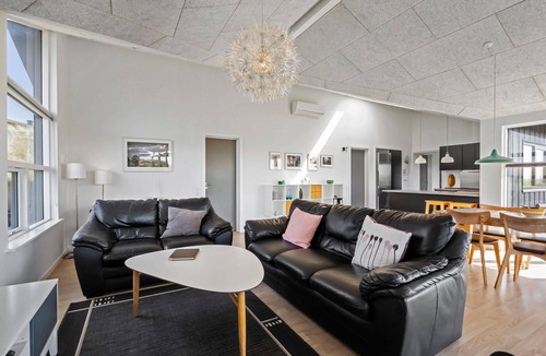 Argab House | Beautiful home in Hvide Sande with sauna