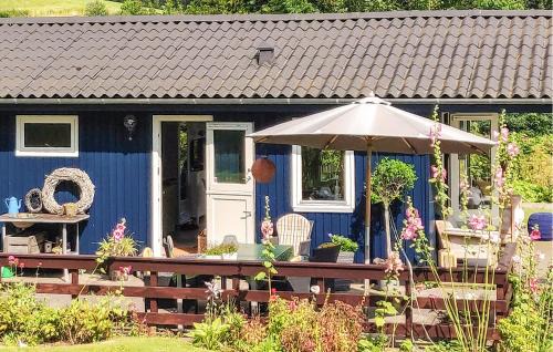 Haarby House | Beautiful Home In Haarby With Kitchen