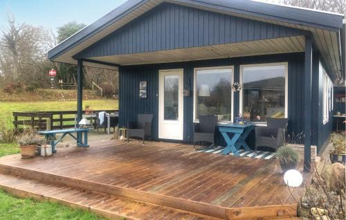 Haarby House | Beautiful Home In Haarby With Kitchen