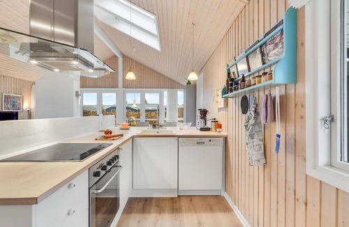 Haarby House | Beautiful home in Haarby with WiFi