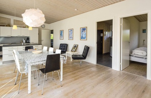 Flovt Strand House | Beautiful home in Haderslev with WiFi