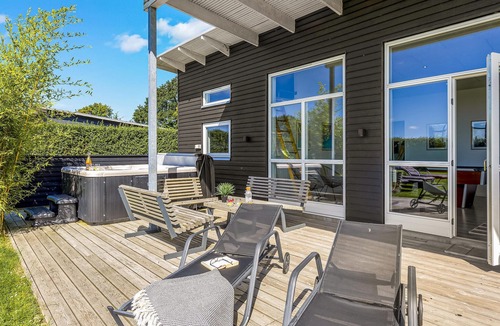 Fynshav House | Beautiful home in Haderslev with sauna