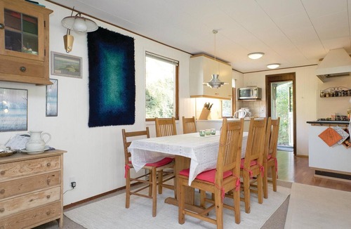 Helberskov Strand House | Beautiful home in Hadsund with WiFi