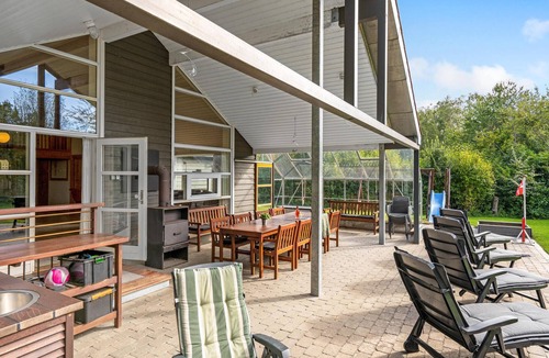 Helberskov Strand House | Beautiful home in Hadsund with sauna