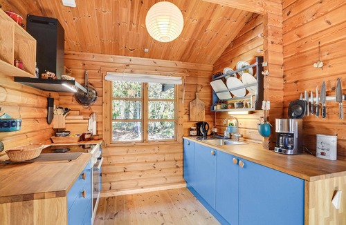 Odde House | Beautiful home in Hadsund with kitchen