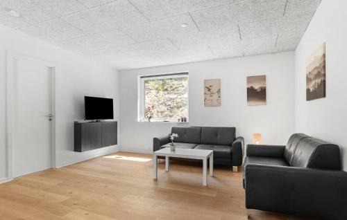 Helberskov Strand House | Beautiful Home In Hadsund With Sauna