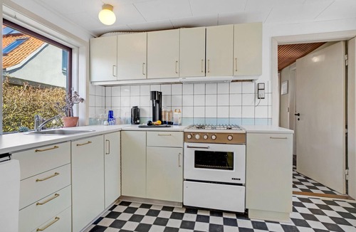 Vang House | Beautiful home in Hasle with WiFi