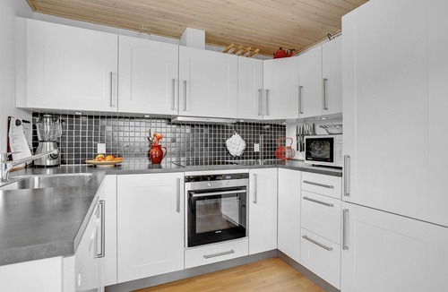 Hejlsminde Strand House | Beautiful home in Hejls with sauna
