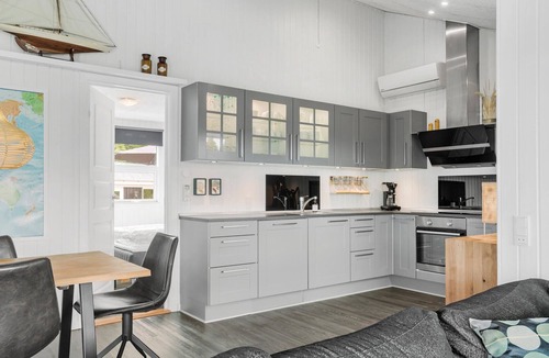 Hejls House | Beautiful home in Hejls with WiFi