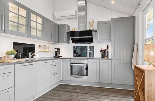 Hejls House | Beautiful home in Hejls with WiFi
