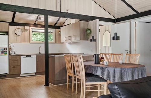 Falen House | Beautiful home in Hemmet with sauna