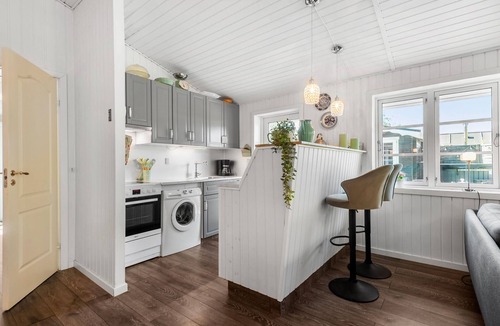 Bork Havn House | Beautiful home in Hemmet with WiFi