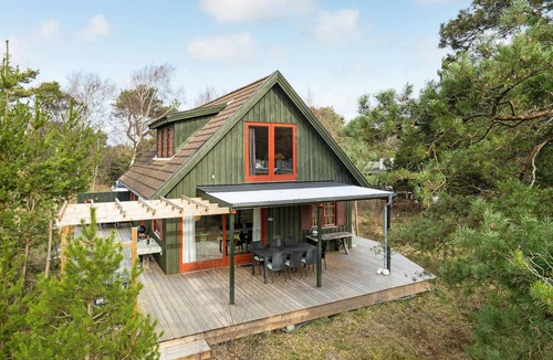 Hojby House | Beautiful home in Højby with WiFi