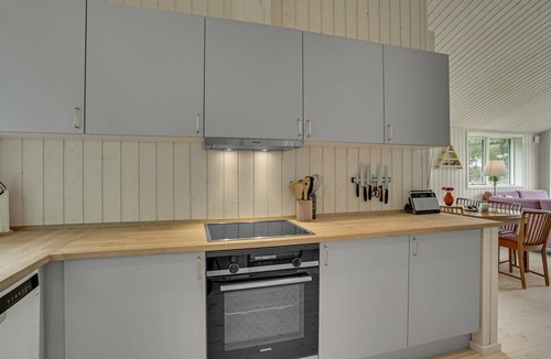 Hojby House | Beautiful home in Højby with WiFi