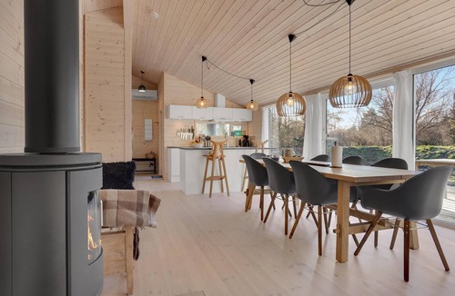 Hojby House | Beautiful home in Højby with sauna
