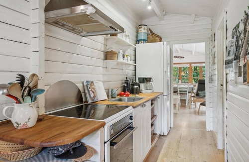 Hojslev House | Beautiful home in Højslev with WiFi