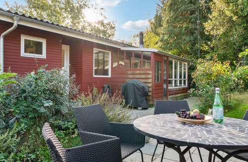 Holbaek Municipality House | Beautiful home in Holbæk with kitchen