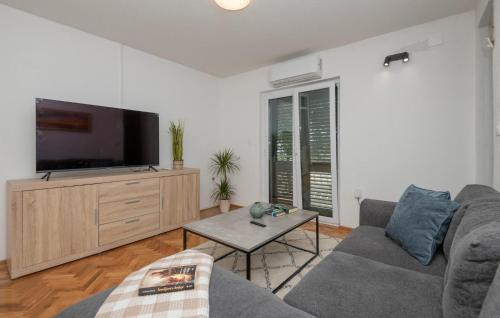 Donji Prolozac House | Beautiful Home In Prolozac Donji